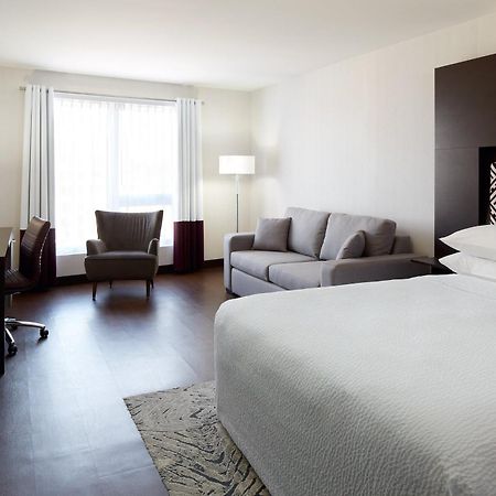 Four Points By Sheraton Levis Convention Centre Zewnętrze zdjęcie