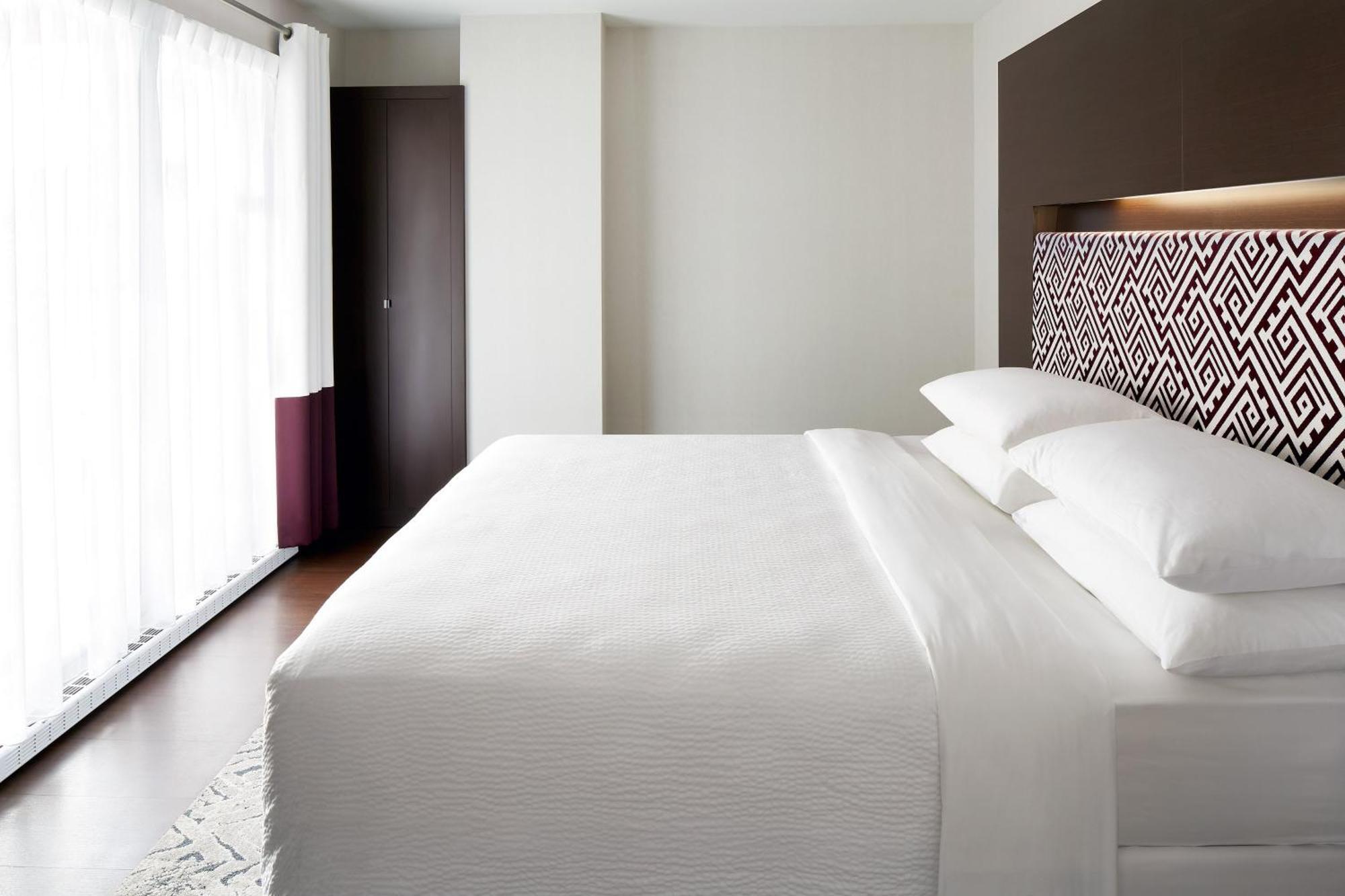 Four Points By Sheraton Levis Convention Centre Zewnętrze zdjęcie