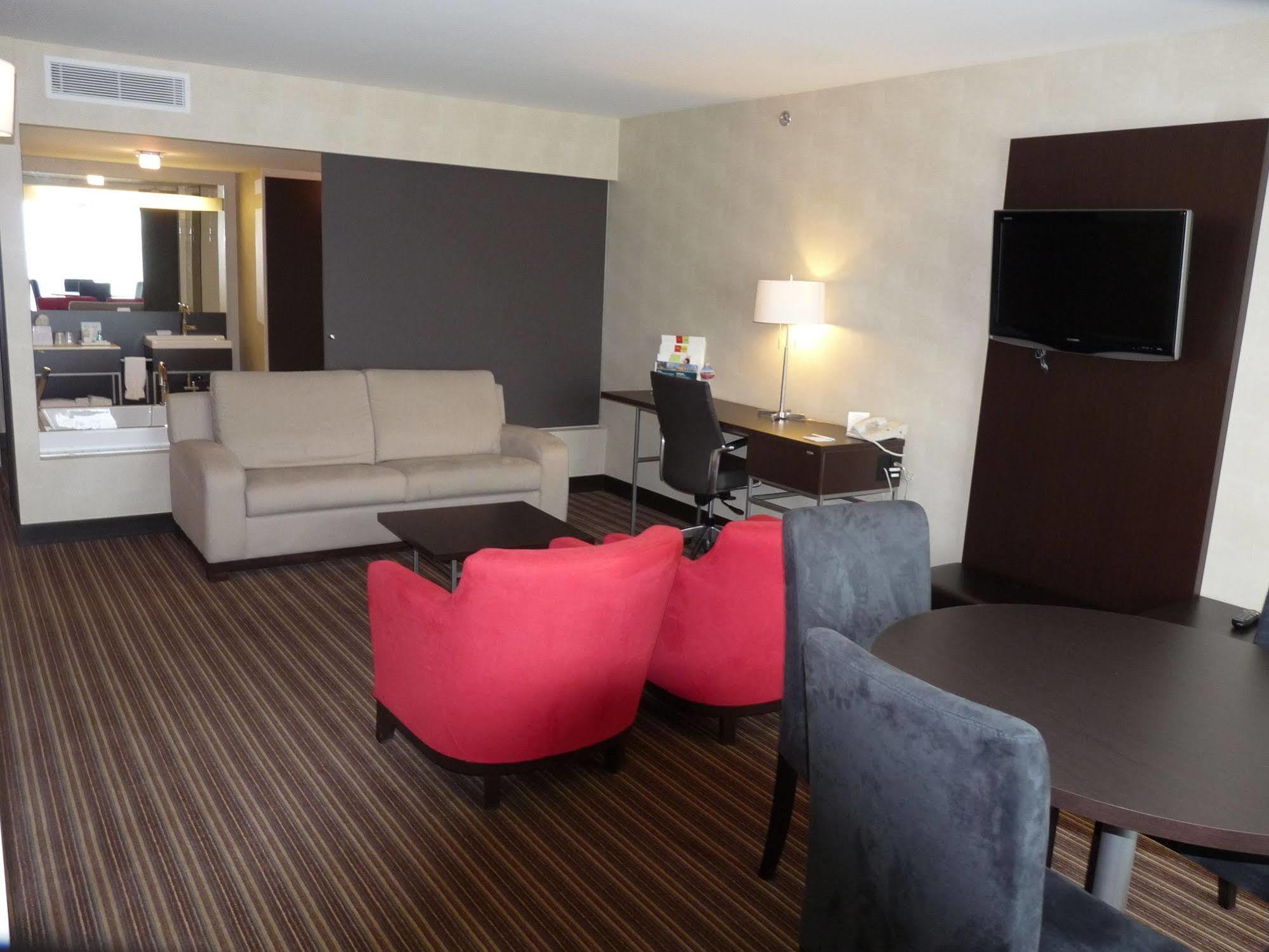 Four Points By Sheraton Levis Convention Centre Zewnętrze zdjęcie