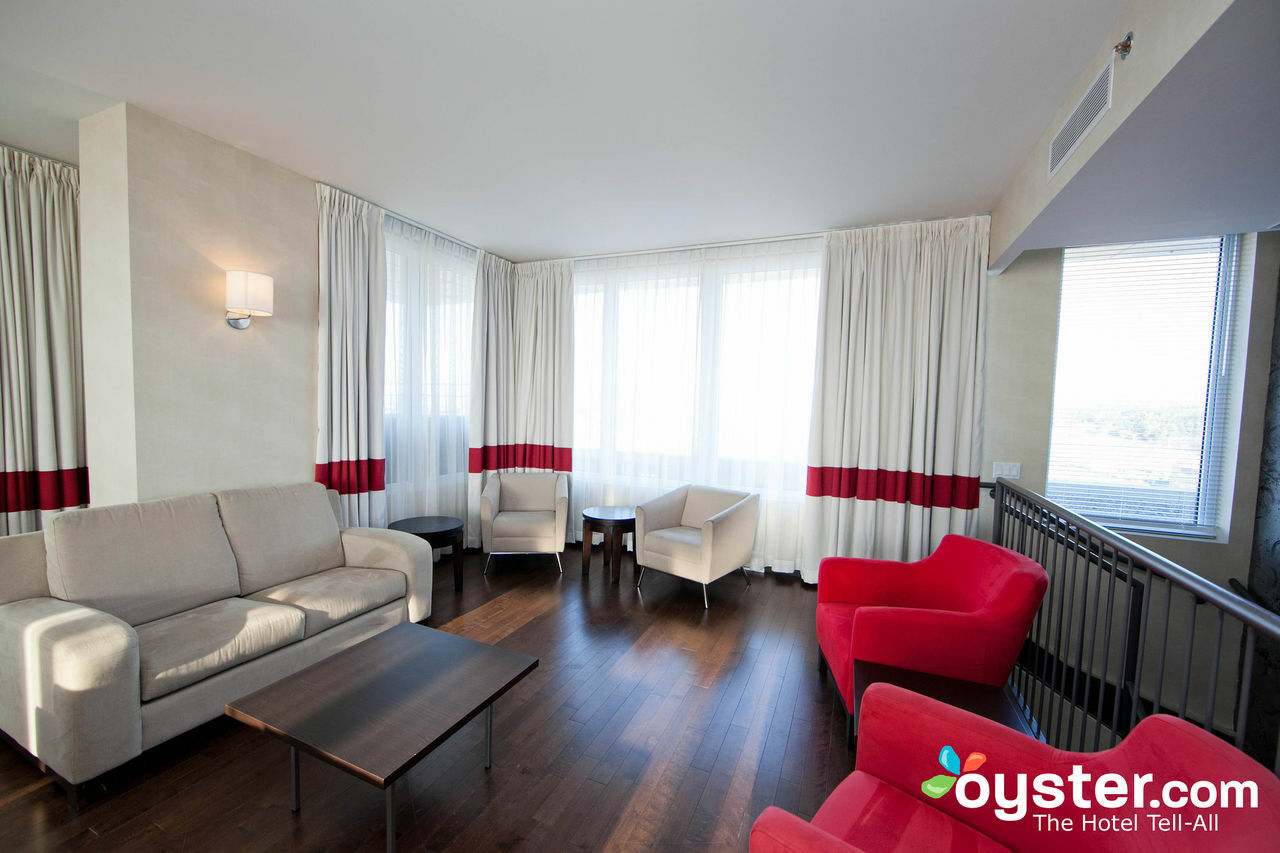 Four Points By Sheraton Levis Convention Centre Zewnętrze zdjęcie