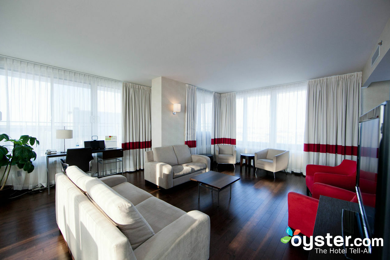 Four Points By Sheraton Levis Convention Centre Zewnętrze zdjęcie